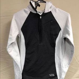 The Northface Women’s Running Jacket Hoodie